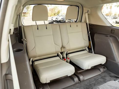Used 2019 Lexus GX 460 Premium w/ Premium Package AWD/4WD image 31