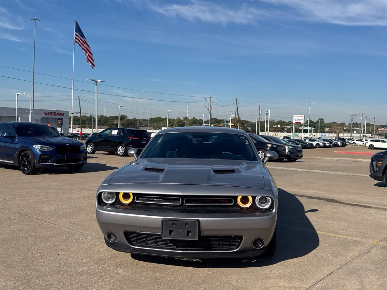 Used 2017 Dodge Challenger R/T w/ Driver Convenience Group RWD image 7