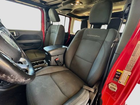Used 2020 Jeep Wrangler Unlimited Sahara AWD/4WD image 21