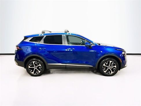 Used 2023 Kia Sportage EX image 8