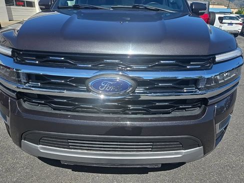 Used 2023 Ford Expedition Limited AWD/4WD image 33