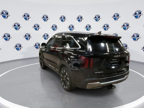 Certified 2024 Kia Sorento SX image 7