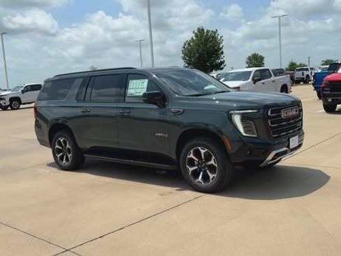 New 2026 GMC Yukon XL AT4 AWD/4WD image 2