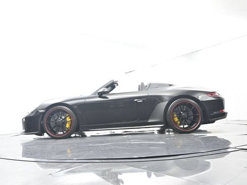 Certified 2019 Porsche 911 Speedster RWD image 58