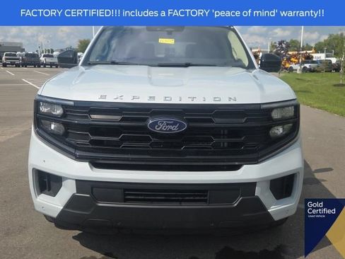 Used 2025 Ford Expedition Max Active AWD/4WD image 4