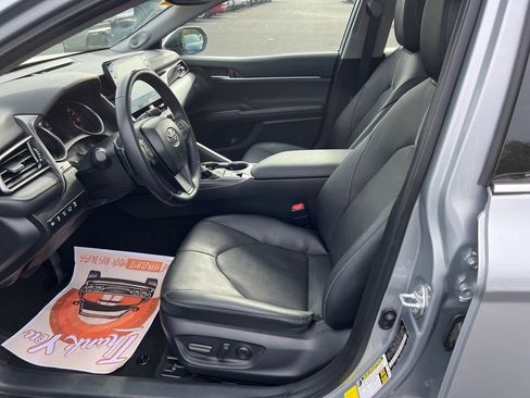 Used 2024 Toyota Camry XSE image 9