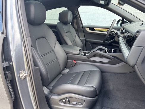 New 2026 Porsche Cayenne S AWD/4WD image 15