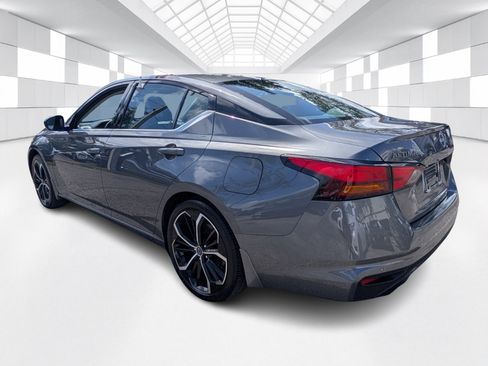 Certified 2025 Nissan Altima 2.5 SR w/ SR Premium Package image 5