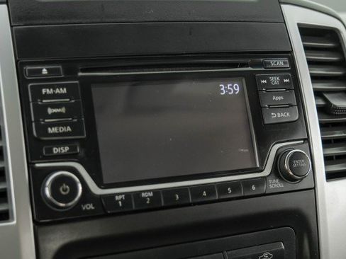 Used 2016 Nissan Frontier SV image 22