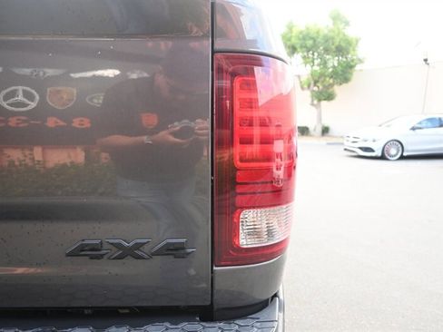 Used 2018 RAM 1500 Rebel image 11