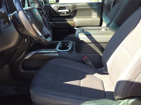 Used 2021 Chevrolet Silverado 2500 LT w/ Convenience Package image 18