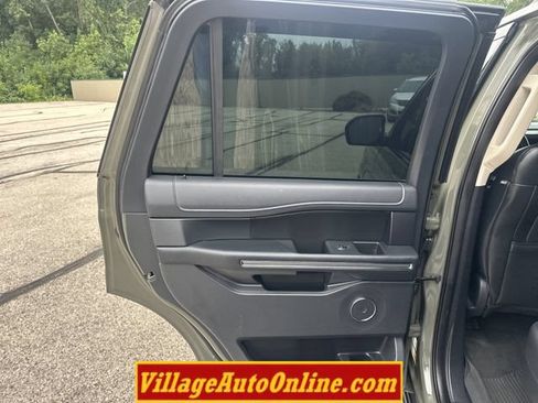 Used 2024 Ford Expedition XLT AWD/4WD image 35