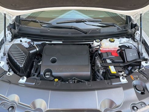 Used 2023 Chevrolet Traverse Premier image 22