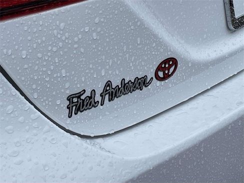 Used 2023 Toyota Camry SE image 11