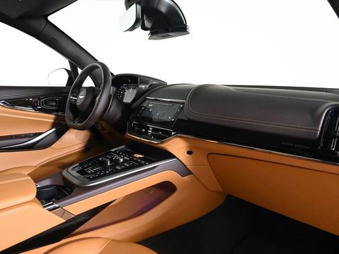 New 2026 Aston Martin DBX 707 image 14