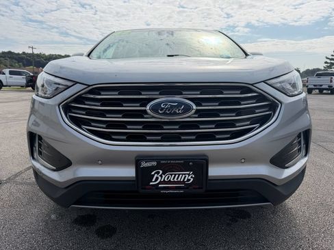 Used 2022 Ford Edge Titanium AWD/4WD image 2