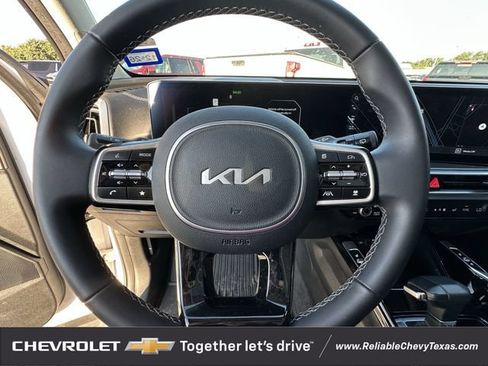 Used 2025 Kia Sorento SX FWD image 14