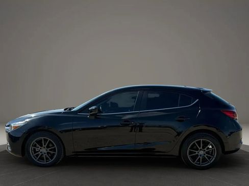 Used 2018 MAZDA MAZDA3 Touring FWD image 9