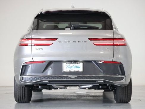 New 2026 Genesis GV70 2.5T Advanced AWD/4WD image 12