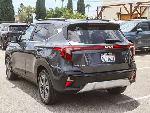 Used 2024 Kia Seltos S FWD image 8