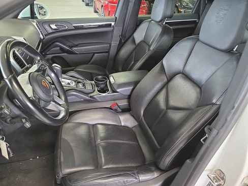 Certified 2018 Porsche Cayenne Platinum Edition AWD/4WD image 5