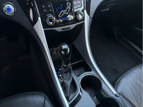 Used 2011 Hyundai Sonata Limited FWD image 18