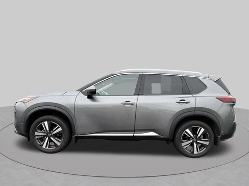 Used 2021 Nissan Rogue Platinum AWD/4WD image 2