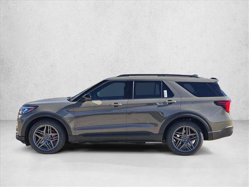 New 2026 Ford Explorer ST w/ Sun And Sound Package image 5