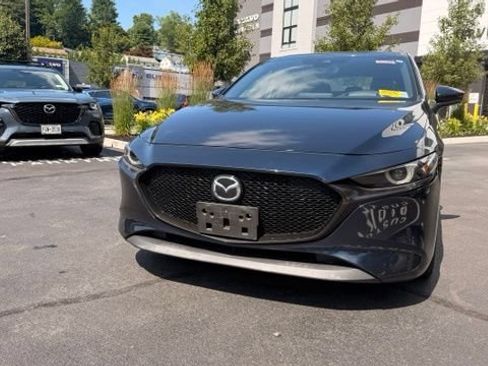 Used 2019 MAZDA MAZDA3 AWD Hatchback w/ Premium Pkg image 5