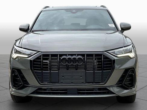Used 2025 Audi Q3 2.0T Premium w/ Convenience Package AWD/4WD image 4