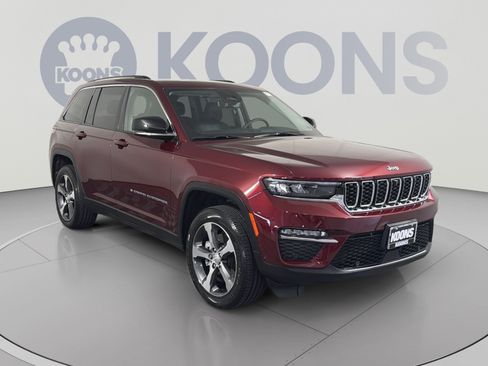 Used 2023 Jeep Grand Cherokee 4WD 4xe w/ Luxury Tech Group II image 10