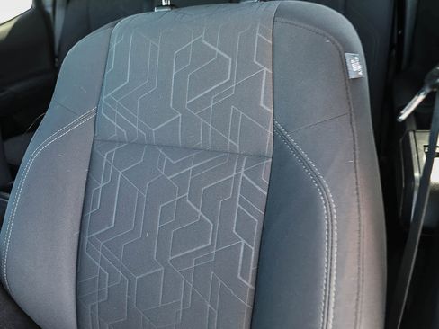 Certified 2019 Toyota Tacoma TRD Sport w/ Technology Package image 24