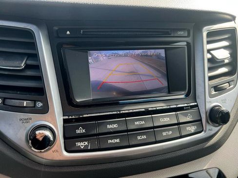 Used 2017 Hyundai Tucson SE image 25