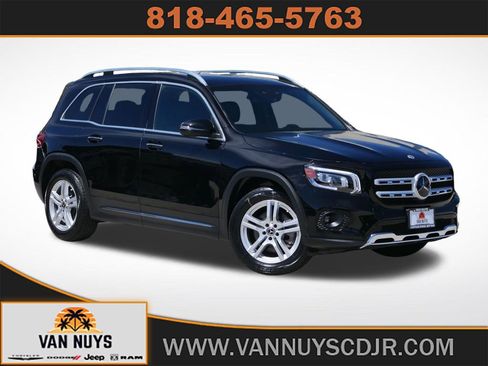 Used 2023 Mercedes-Benz GLB 250 4MATIC image 1