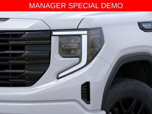 Used 2026 GMC Sierra 1500 Elevation AWD/4WD image 10