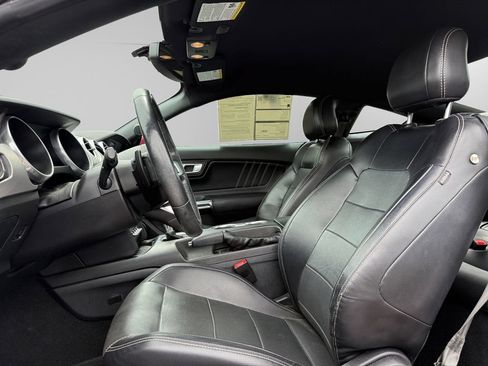 Certified 2020 Ford Mustang GT Premium RWD image 9