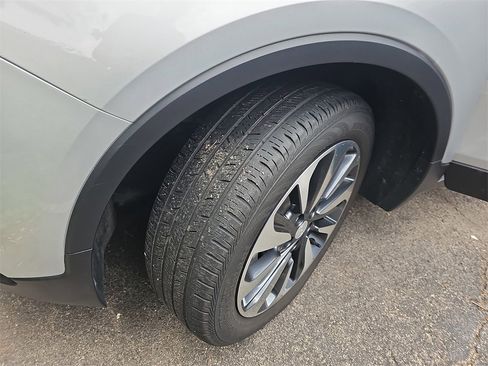 Used 2022 Buick Encore Preferred image 37