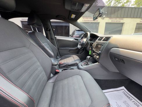Used 2013 Volkswagen Jetta GLI Autobahn FWD image 13