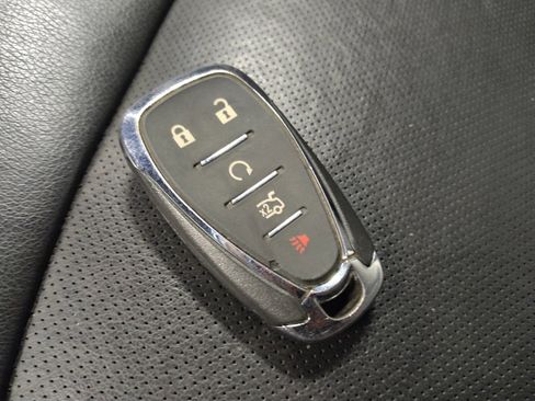 Used 2024 Chevrolet Malibu LT image 32