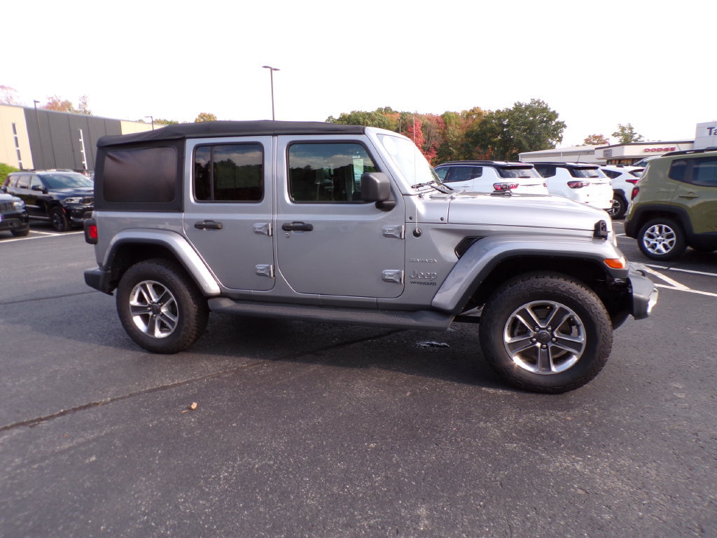 Used 2021 Jeep Wrangler Unlimited Sahara AWD/4WD image 4