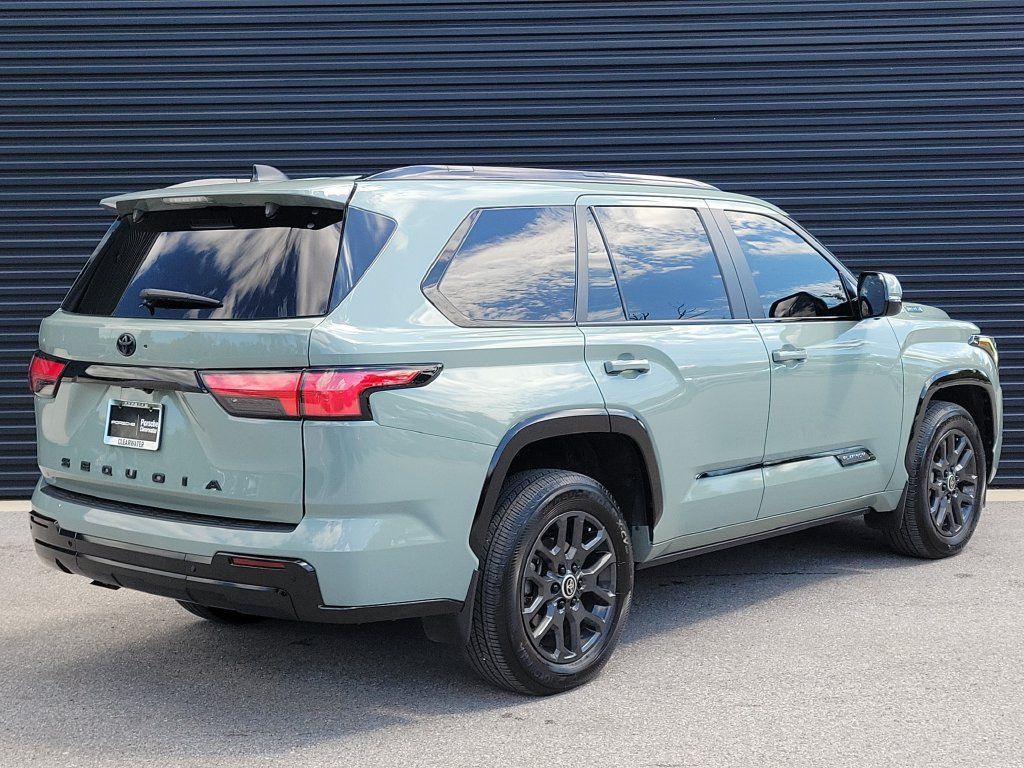 Used 2024 Toyota Sequoia Platinum AWD/4WD image 7
