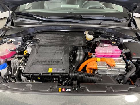 Used 2022 Hyundai Ioniq SEL image 9