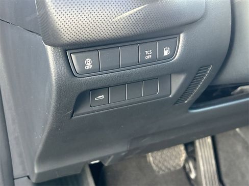 Certified 2025 MAZDA CX-50 2.5 Hybrid w/ Preferred Pkg image 17