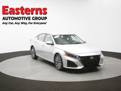 Used 2023 Nissan Altima 2.5 SV FWD image 50