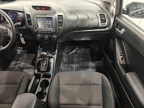 Used 2018 Kia Forte LX w/ LX Popular Package image 19