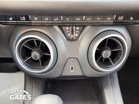 Used 2022 Chevrolet Blazer LT FWD image 20