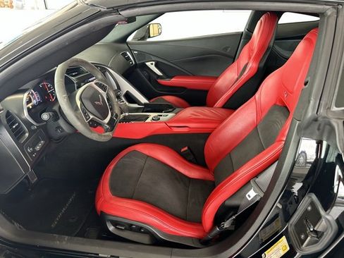 Used 2017 Chevrolet Corvette Stingray Coupe w/ Z51 2LT image 16