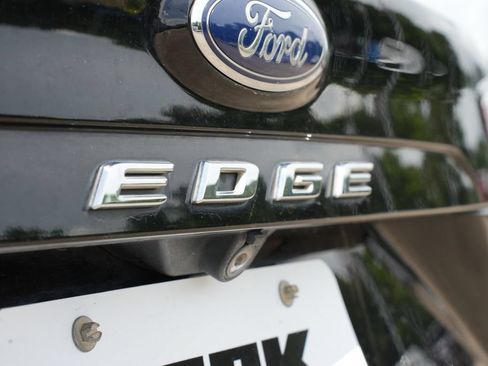 Used 2021 Ford Edge SE FWD image 18