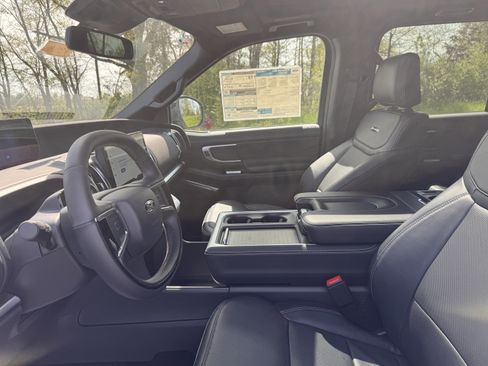 New 2025 Ford Expedition Max Platinum w/ Stealth Performance Package image 11