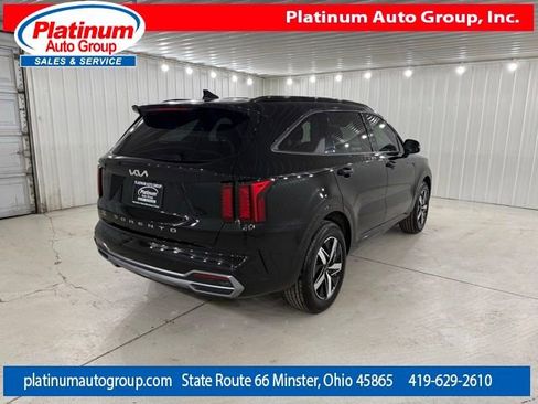 Used 2022 Kia Sorento S image 5